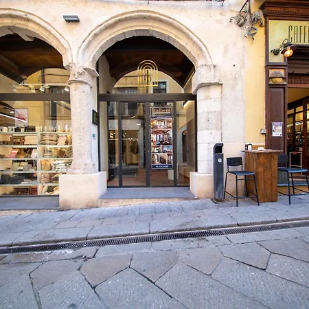 Διαμέρισμα Deluxe In Palazzo Storico - Centro - Bastia *