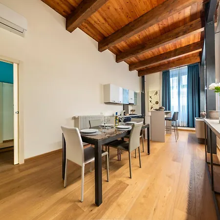 Deluxe In Palazzo Storico - Centro - Bastia 公寓