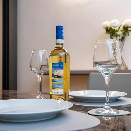 Deluxe In Palazzo Storico - Centro - Bastia Lägenhet