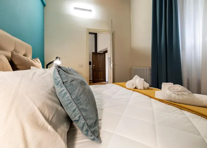 Deluxe In Palazzo Storico - Centro - Bastia Apartamento *